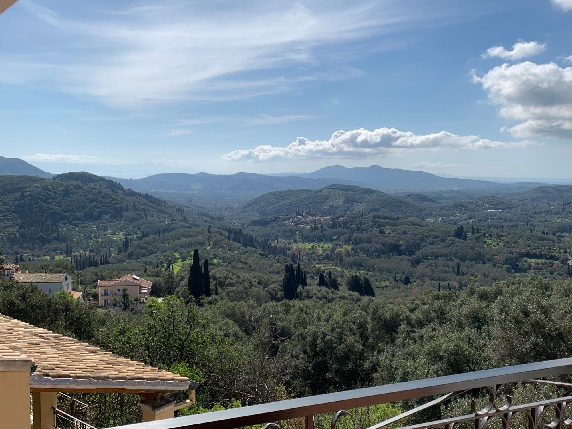 Billy's Breathtaking View Cozy Kato Pavliana